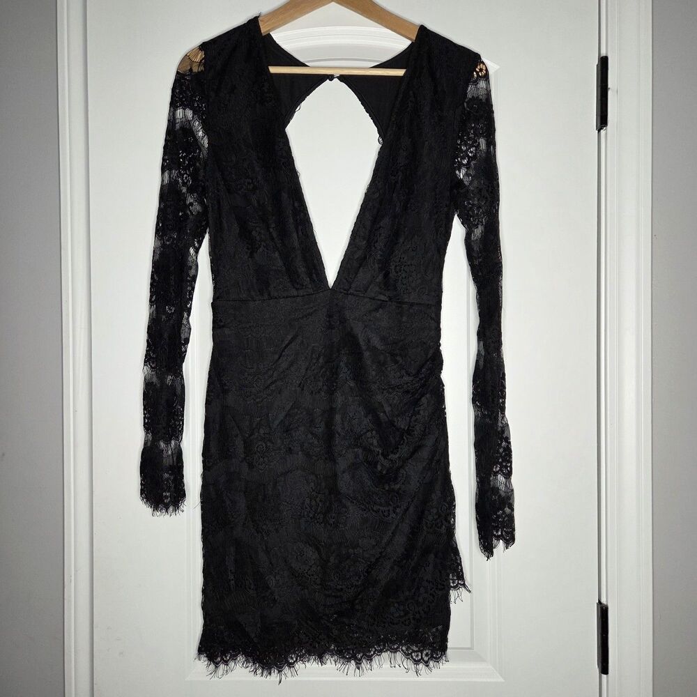 Windsor Store Juniors Mini Dress Size Medium Lace Deep V